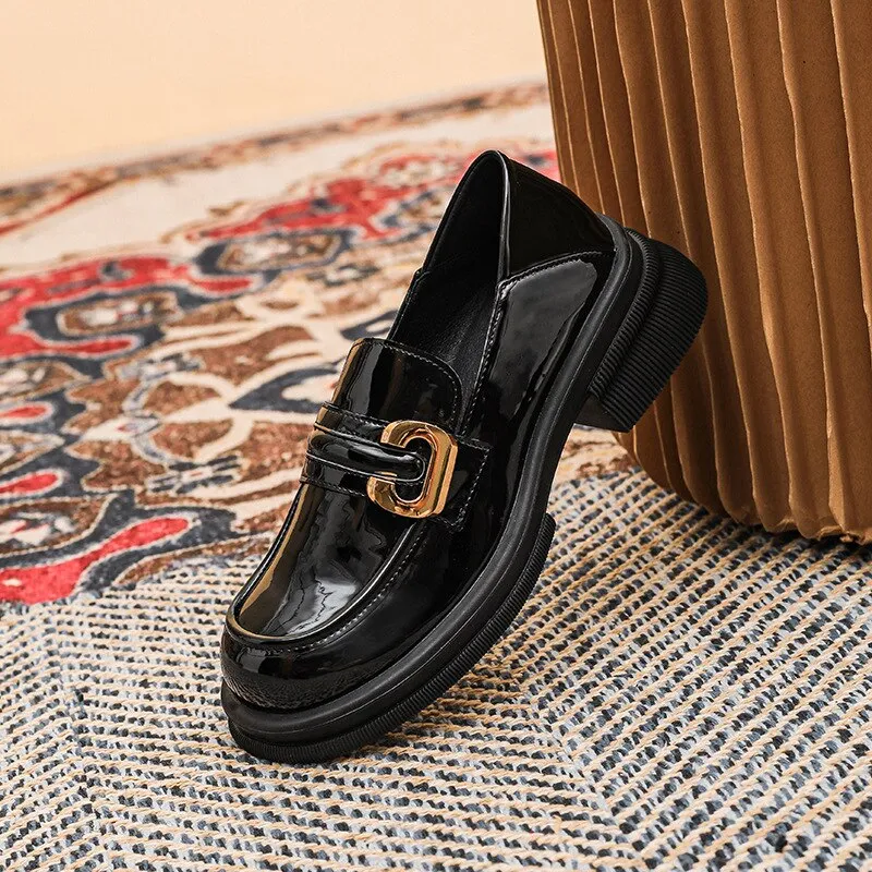 hulianfu  new spring women's loafers British style Black casual shoes Fashionable metal decoration Party and work wear size 41-43