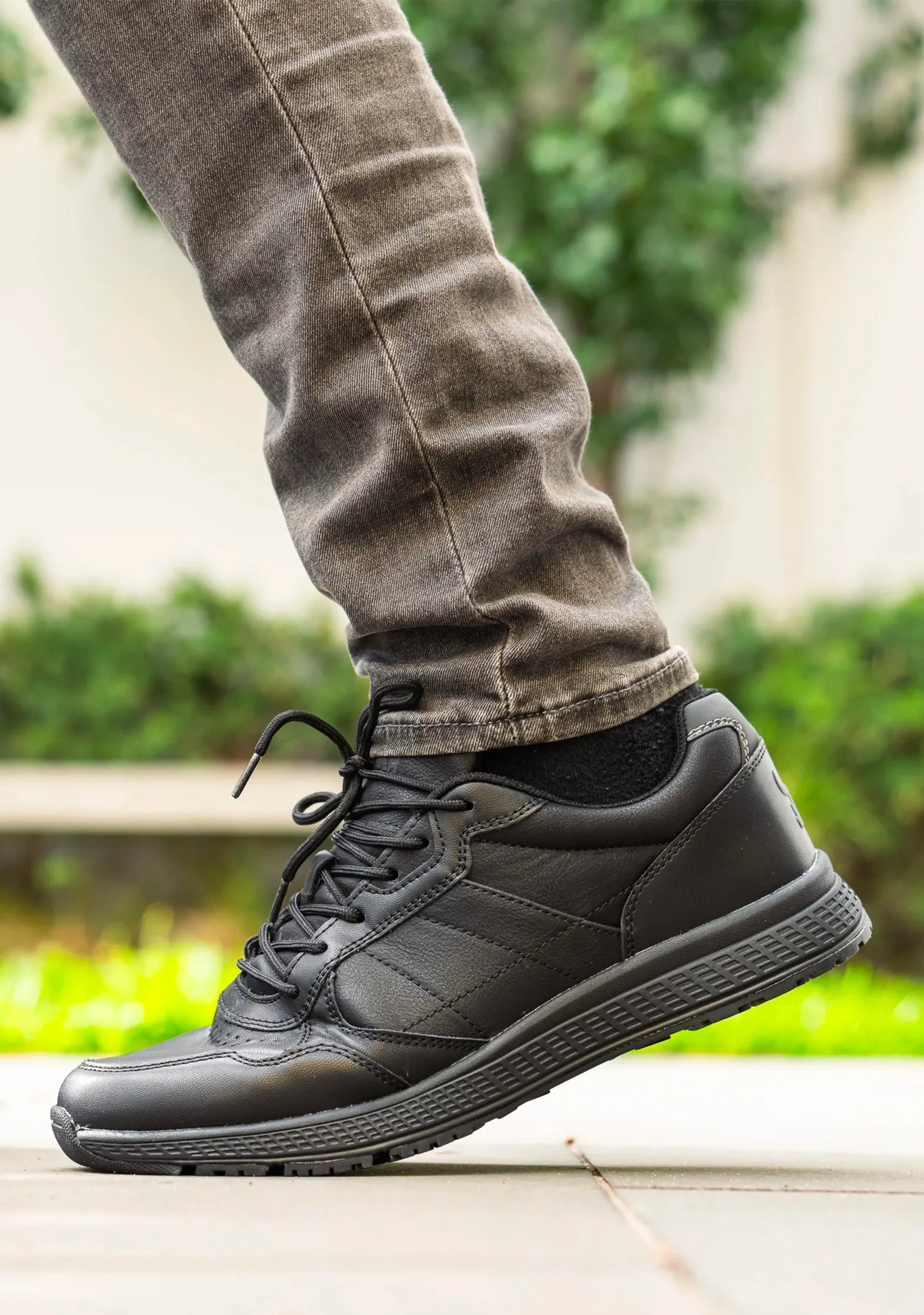 Munka Women's Rhino Work Grip Shoes